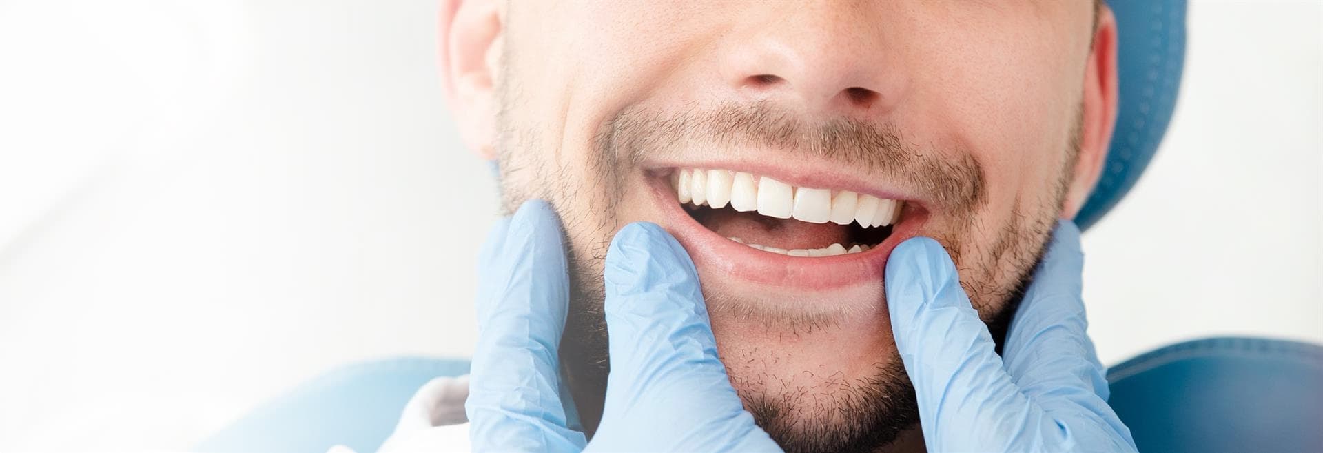 Dentistas profesionales en Clínica Dental Carballiño